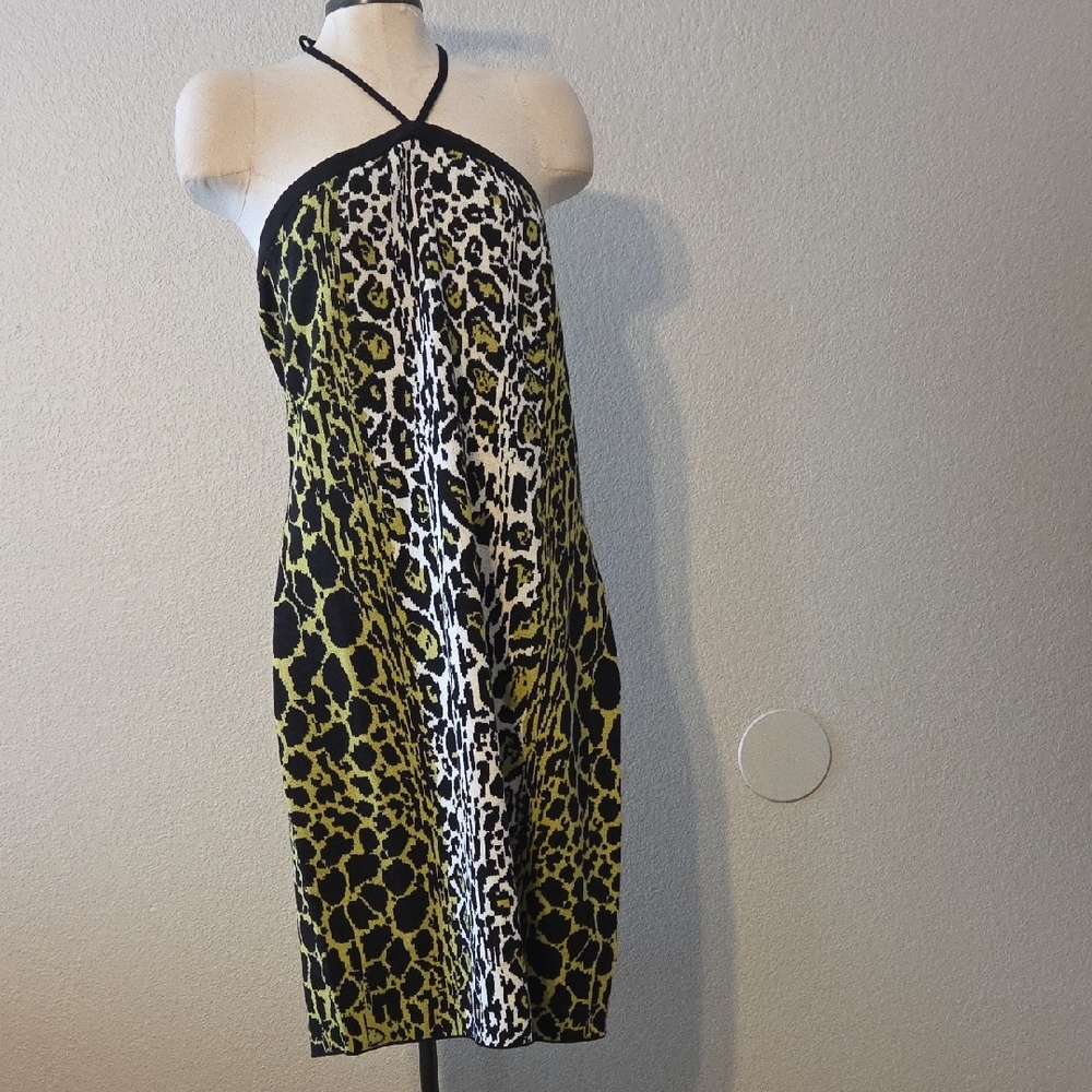 BOLD elements Black and Green Backless Dress